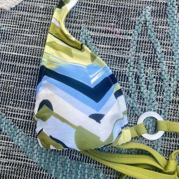 🌟3/$10! Mossimo Colorblock Triangle Cut Halter Style BikiniTop - Picture 4 of 12